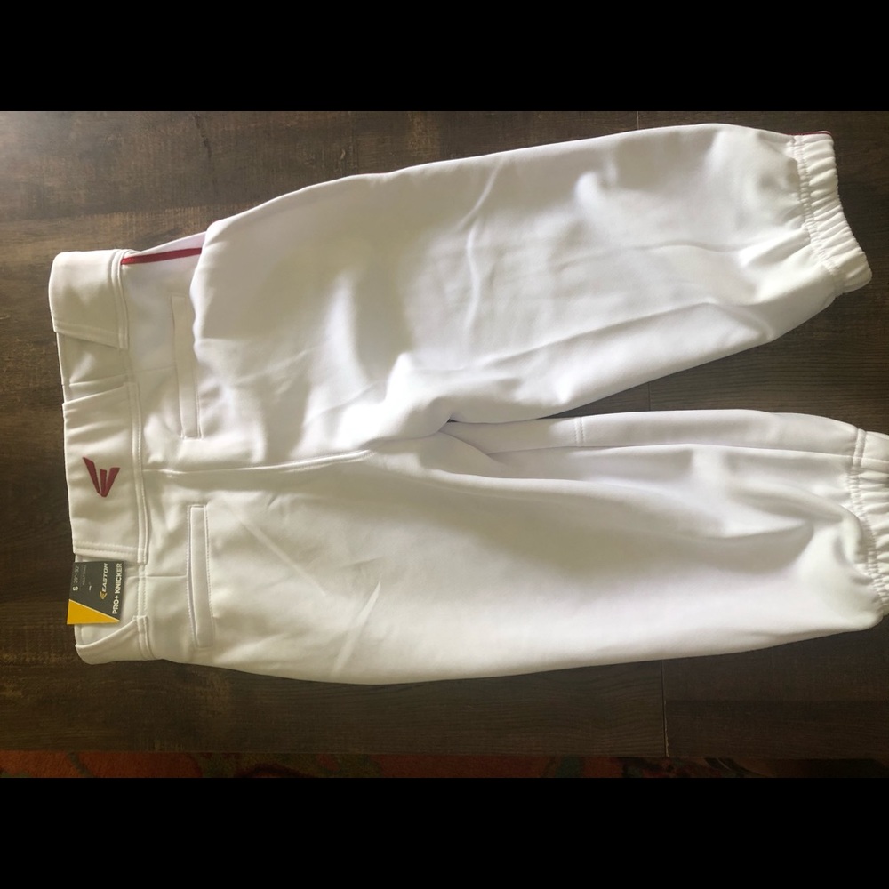 White Easton knickers with red strip